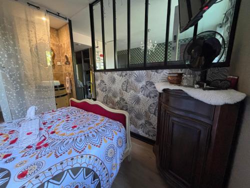 Fotografie z fotogalerie ubytování Romantisme et glamour avec spa ,jardin proche zénith v Dijonu