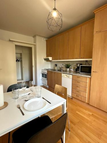 Foto A cozy two bed apartment near the riverside 4