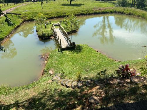 Landskap semula jadi dekat dengan chalet