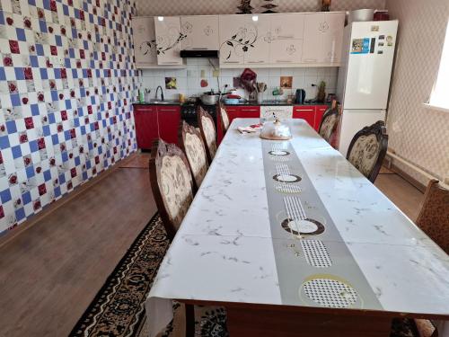 Η κουζίνα ή μικρή κουζίνα στο Aihan guest house