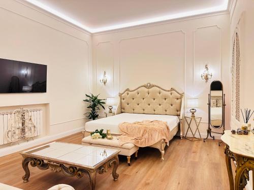 Trevi Fountain Elegant Suites