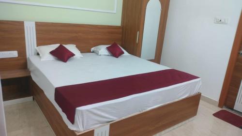 Ένα ή περισσότερα κρεβάτια σε δωμάτιο στο Viram Homestay