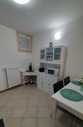 Cucina o angolo cottura di Il Giardino vista lago