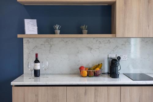Kuchyň nebo kuchyňský kout v ubytování Buena Vista Suites