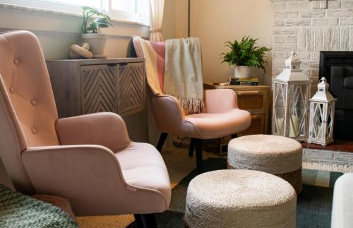 Zona de estar de Delightful & Well Provisioned Home in Ideal Local
