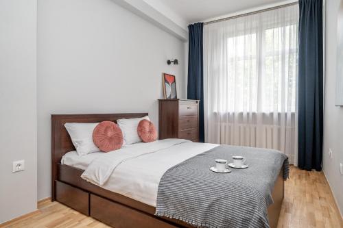Foto Vokieciu st Apt with Balcony I In the Center of it All I cohost 2