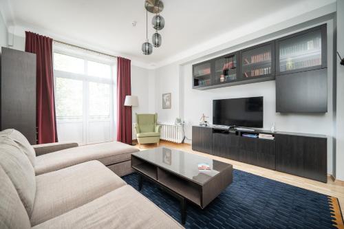 Foto Vokieciu st Apt with Balcony I In the Center of it All I cohost 6
