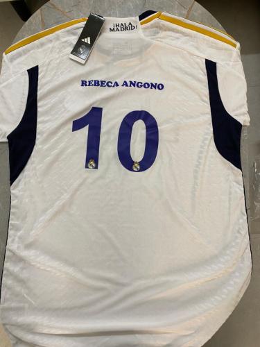 a white jersey with the number on it at Cosy home Cash Paris Astrerix in Ciudad de Malabo