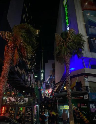 El edificio en el que está el departamento
