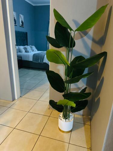 Ein Bett oder Betten in einem Zimmer der Unterkunft SerenityStay 37 on Zebra