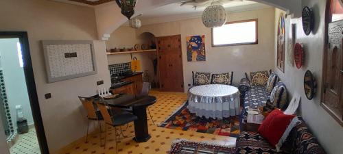 Kuchyň nebo kuchyňský kout v ubytování P & K Residence -Taroudant
