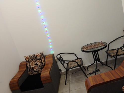 Cosy 1bedroom hideout within Mombasa CBDにあるシーティングエリア