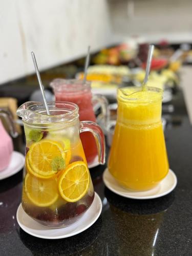 Makanan di atau berdekatan hotel