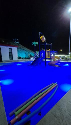 Πισίνα στο ή κοντά στο Chalet--J3--شاليه