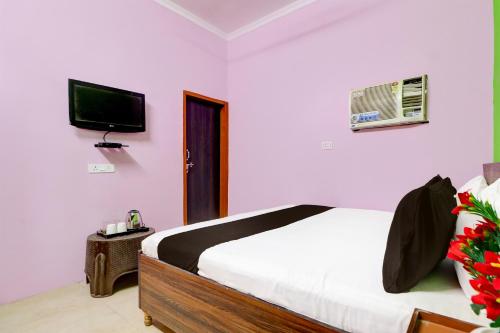 Φωτογραφία από το άλμπουμ του Radhika hotel σε Bhiwadi