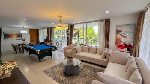 Posezení v ubytování Villa Skyfall C-3