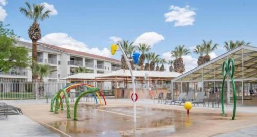a water park with a fountain and a playground at Spacious 5BR Resort Waterpark Access Sleeps 16 in Saint George Municipal Airport