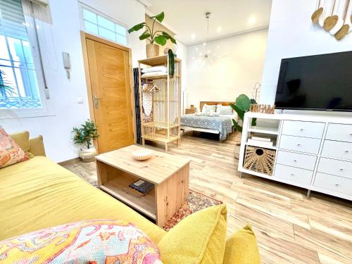 Quiet Studio in Málaga Old Town, walk everywhere
