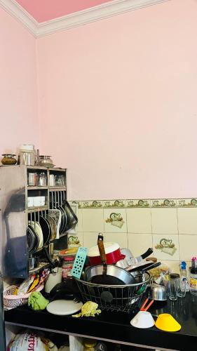 Nhà bếp/bếp nhỏ tại 2 bhk