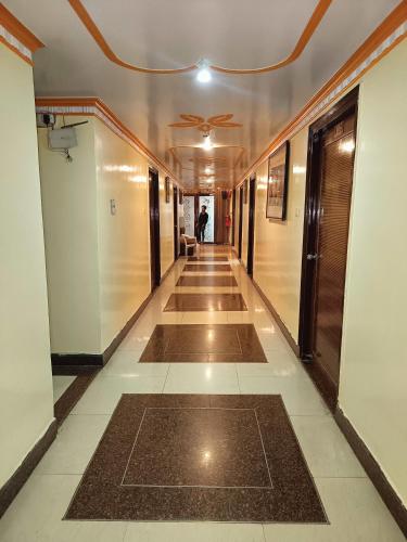 Fotografie z fotogalerie ubytování Hotel AMAN PALACE v destinaci Prayagraj