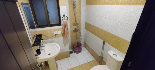 Koupelna v ubytování Two Bedroom Designer Apartment