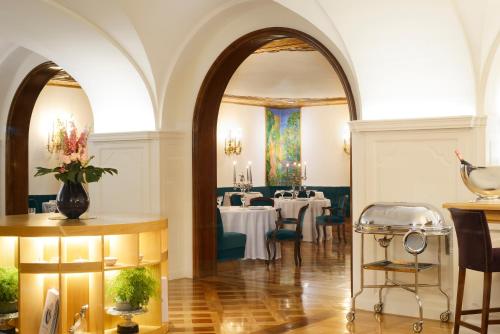 Ruang duduk di Hostal de la Gavina GL - The Leading Hotels of the World