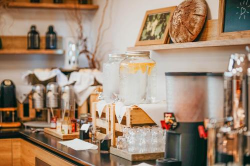 Jídlo v hotelu nebo okolí