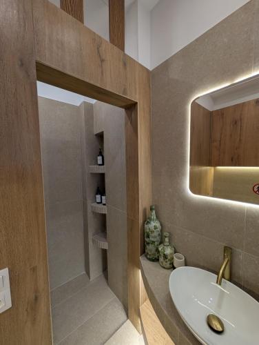 Eriad Patras - Calm Luxury Stay In The City