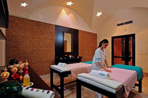 Gallery image of Vincci Safira Palms in Sangho