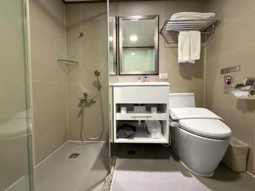 Un baño de Hub Hotel Kaohsiung Cisian Branch
