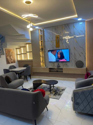 Bright white house 2 bedroom duplex