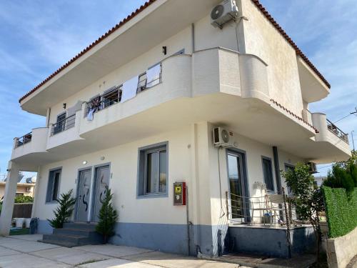 Το κτήριο όπου στεγάζεται  ο ξενώνας