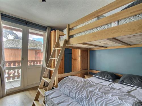 Appartement rénové 3 pièces avec balcon et cheminée, Belle Plagne