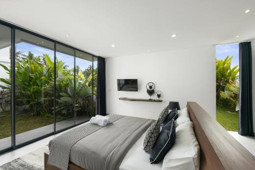 Photo de la galerie de l'établissement The R Villa Cereme - Luxury Stay in Nature, à Tegalalang