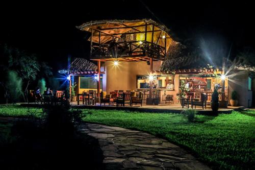 Taman di luar Oilepo Amboseli