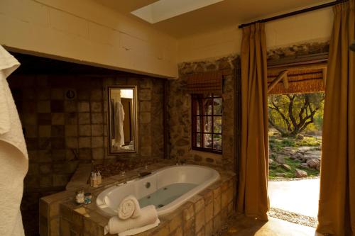 Bagno di Lethabo Estate