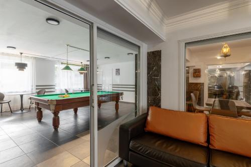 Τραπέζι μπιλιάρδου στο Apart Hotel Tomo FREE PARKING