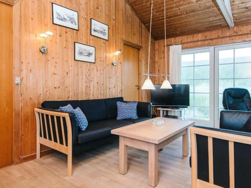 Ruang duduk di 12 person holiday home in Harboøre-By Traum