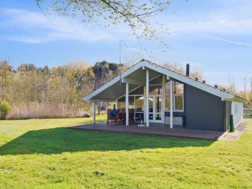 Κήπος έξω από το Holiday Home Dagna - 200m from the sea by Interhome