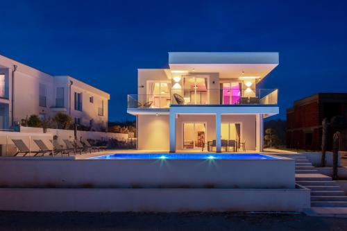 Villa Neoma