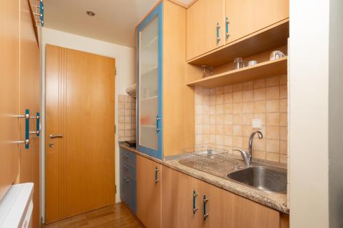 Køkken eller tekøkken på Panoramic Sea View