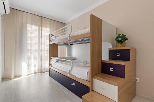 Amplio apartamento con piscina y parking en Torremolinos