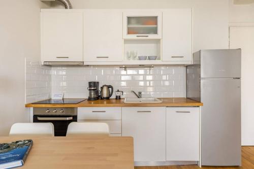 Bright Bright C- Modern apartment with terrace