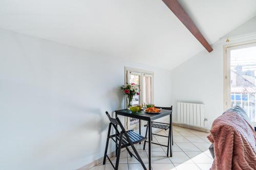 Posezení v ubytování Cosy Revy - Proche Paris