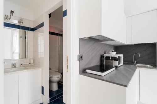 GuestHost - Bright Studio Apt MM2 Sant'Agostino