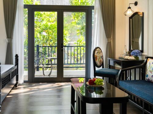 Балкон или терраса в La Charm Ninh Binh Hotel & Spa