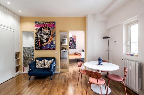 Lungotevere Bijou with Private Balcony
