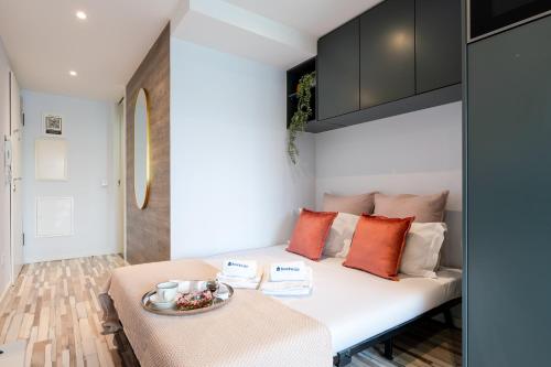 Host Wise - Amadeo Apartments
