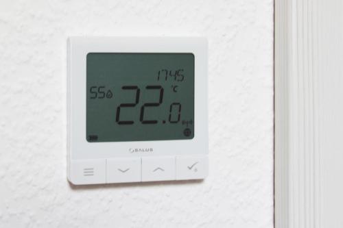 Gallery image of Helle Neubau-Dachgeschoss-Wohnung im grünen - Tolle Lage in Aichtal 