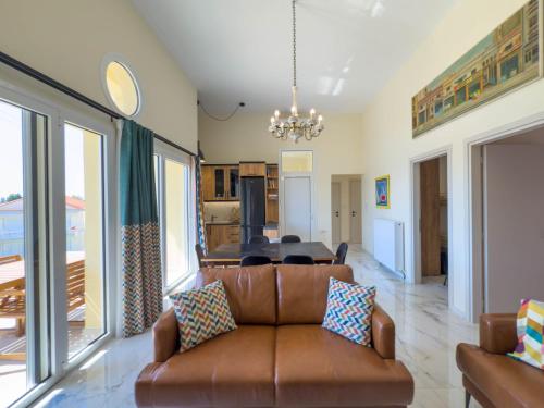 Dapur atau dapur kecil di Sun, Sea & Space 100m to beach!